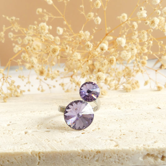 Bague ornée de deux cristaux Violet clair