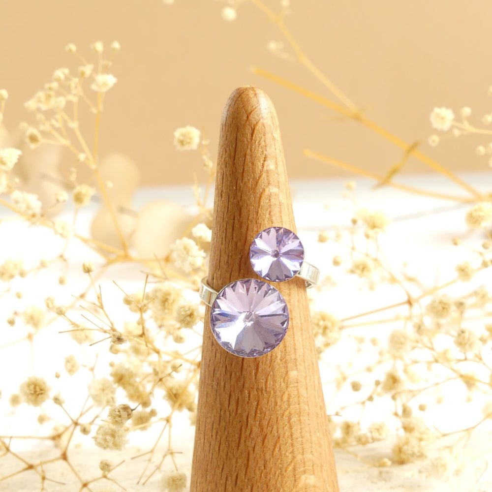 Bague ornée de deux cristaux Violet clair