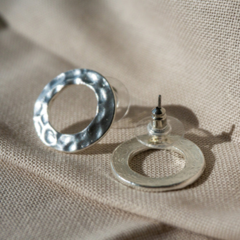 Boucles d'oreilles rondes martelées argent