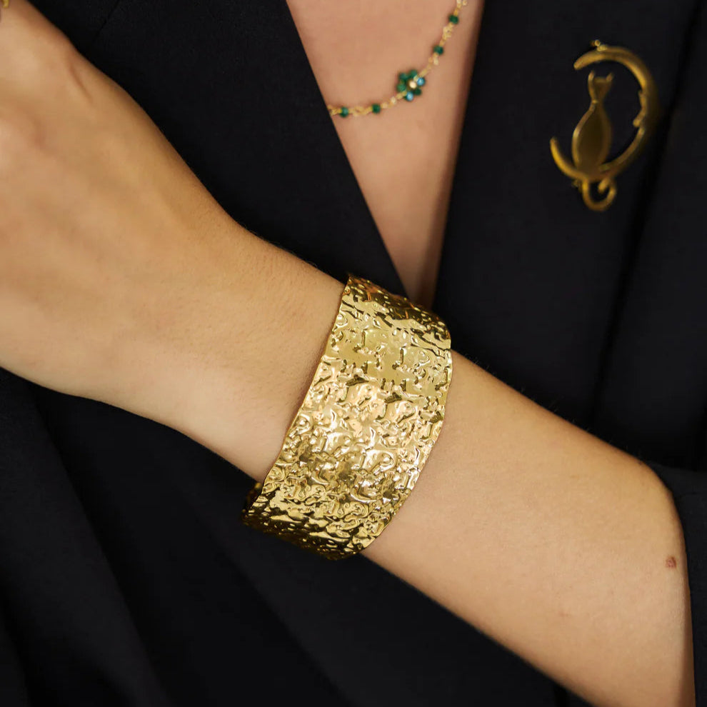 Altaïa, bracelet rigide femme doré, allure majestueuse