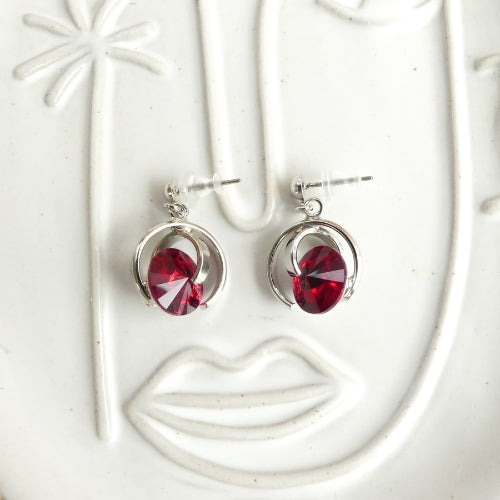 Parure collier solitaire et boucles d'oreilles femmes avec cristaux rouge