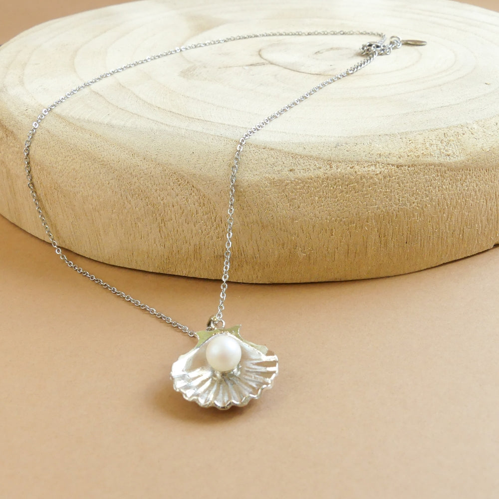 Collier coquillage et perle de culture