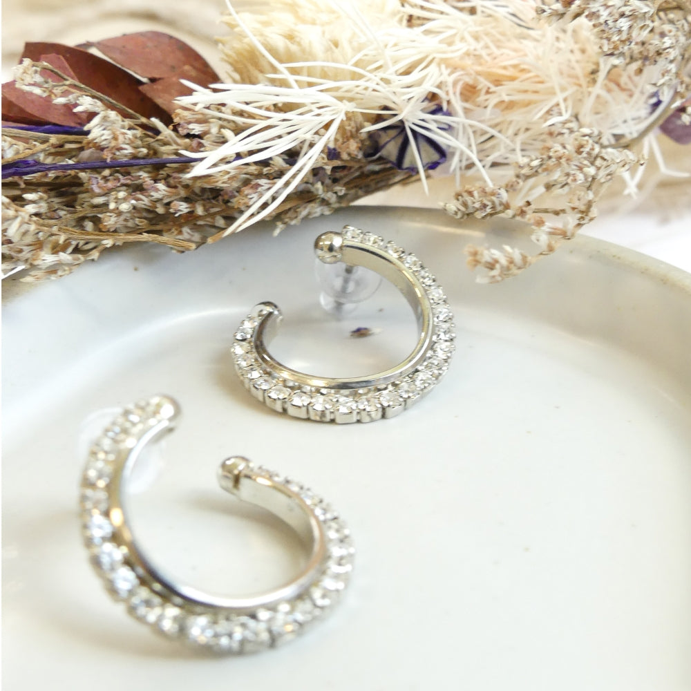 Boucles d'oreilles demi cercle ornées de cristaux