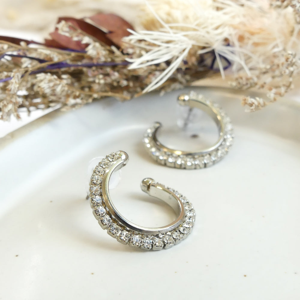 Boucles d'oreilles demi cercle ornées de cristaux
