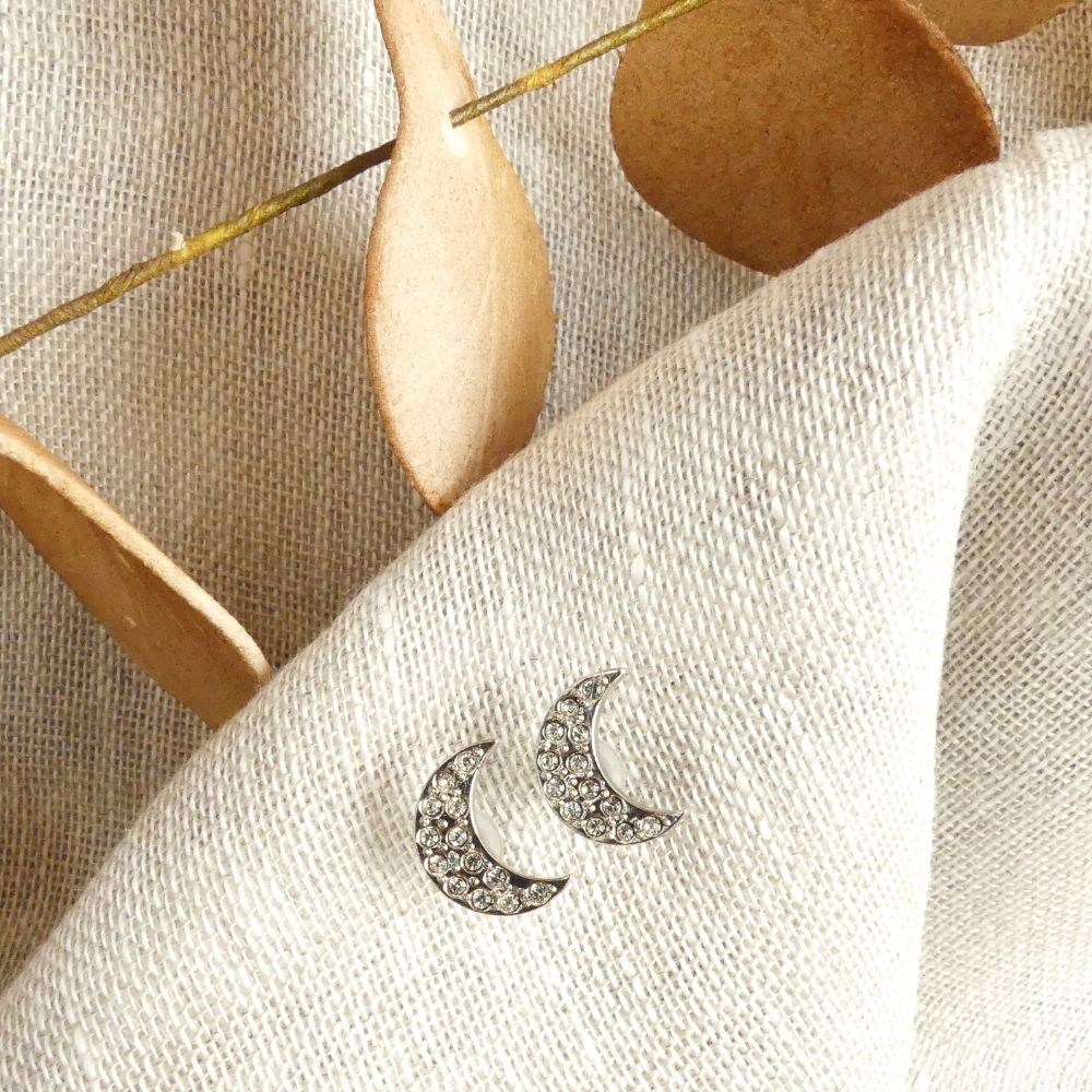 Boucles d'oreilles demi-lune serties de cristaux