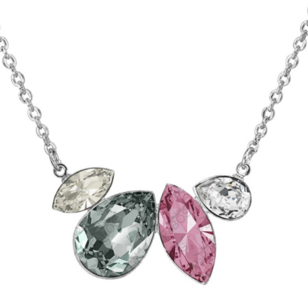 Collier poire et larme composé de 4 cristaux