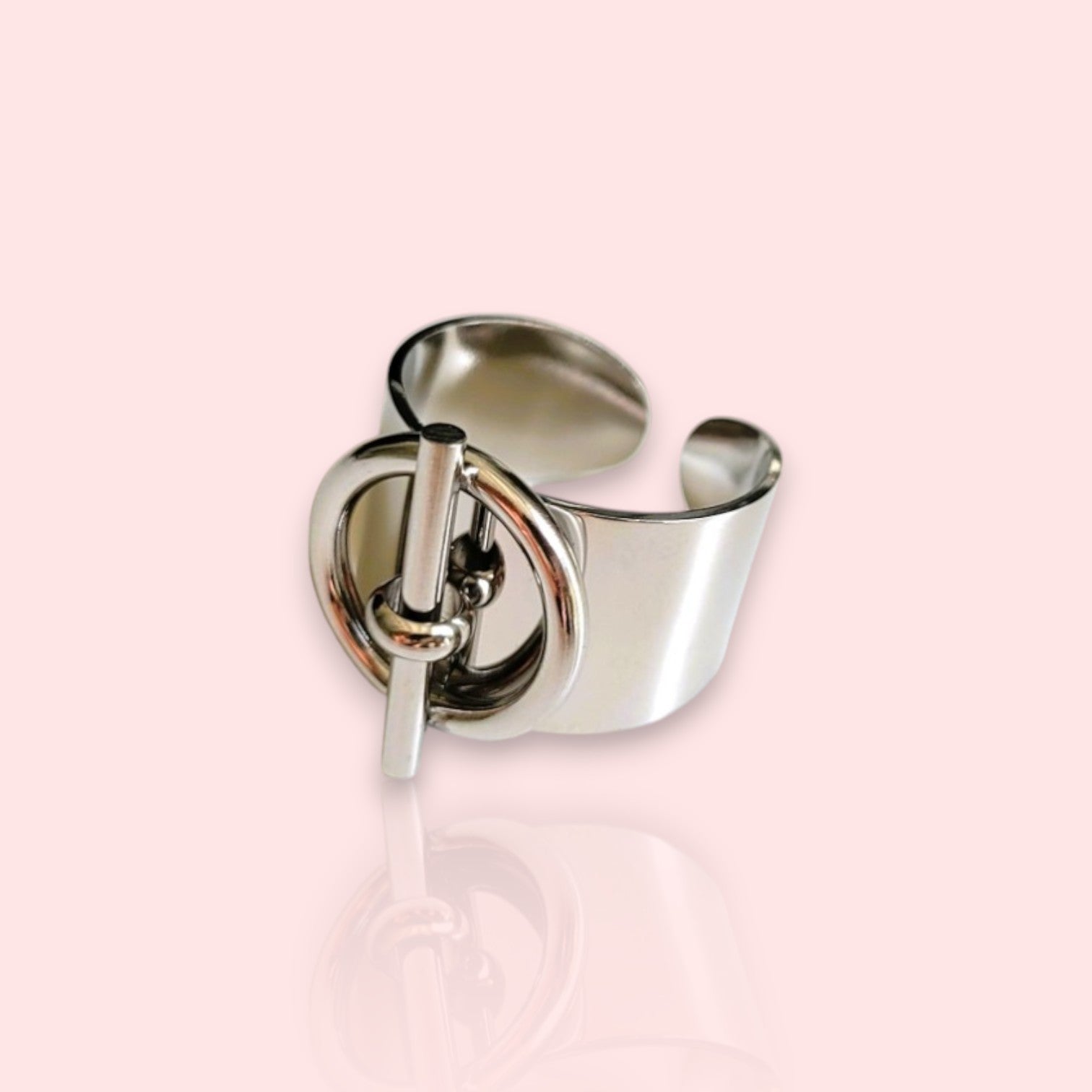 bague argentée Sara, une bague pour femme moderne tendance en 2025