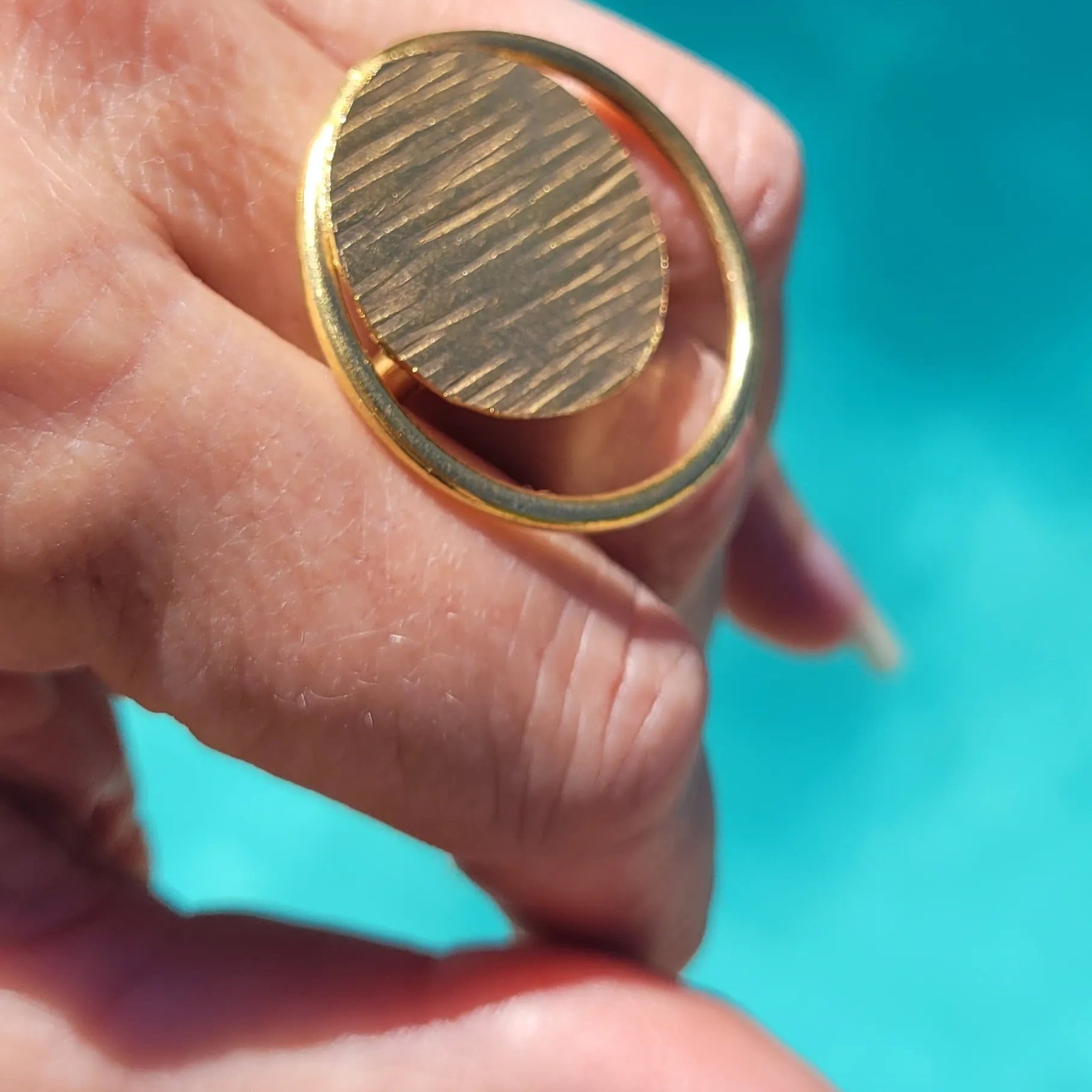 bague ethnique Danku, une bague africaine façonnée au Sénégal