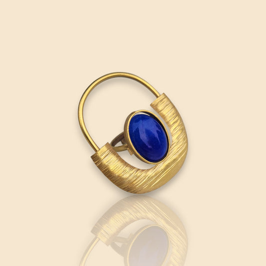 bague ethnique Dogon, une bague pour femme réglable avec un cabochon bleu intense