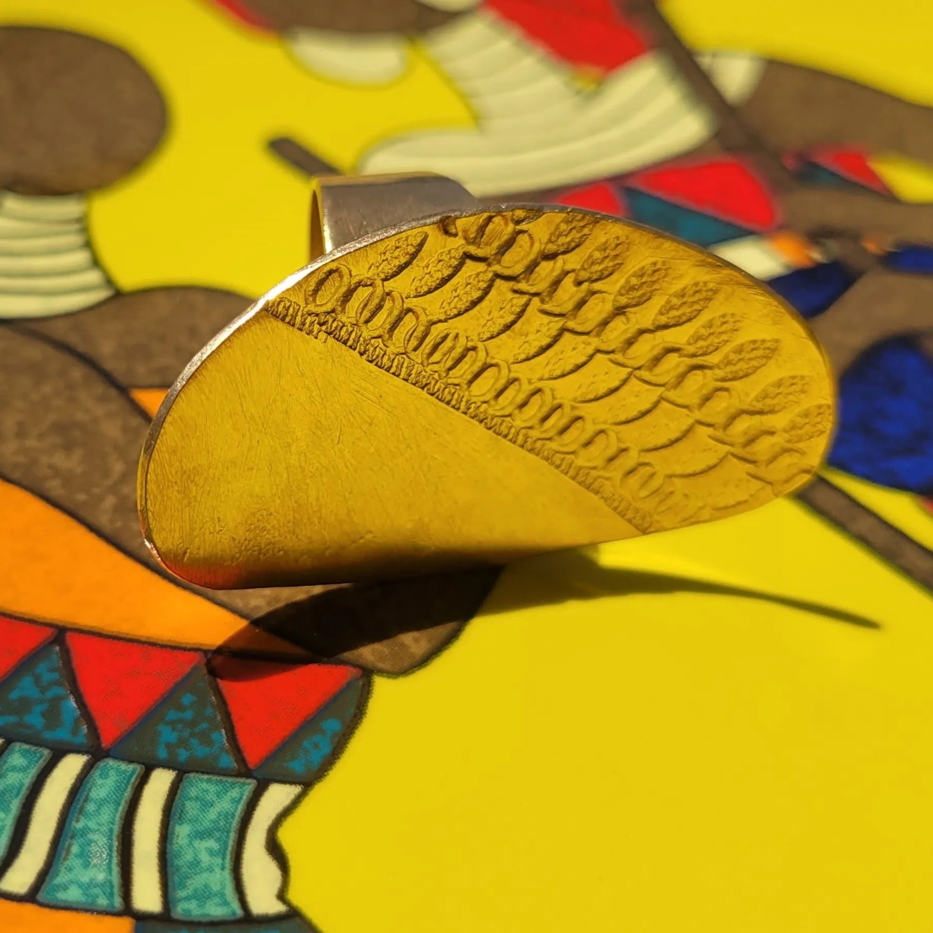 bague ethnique Luwana, un bijou en bronze unique