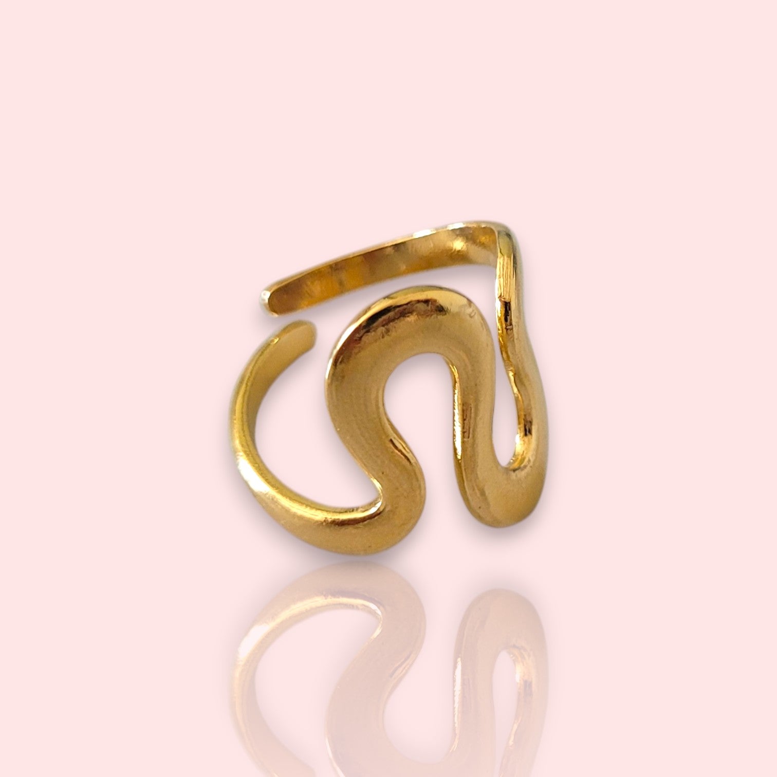 bague mode Serena, une bague dorée tendance en 2025