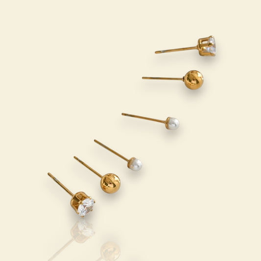 boucles dorées Essentia, des boucles d’oreilles tendance au design intemporel