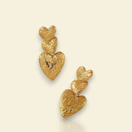 boucles dorées Heart, des boucles d’oreilles tendance de cœurs en cascade