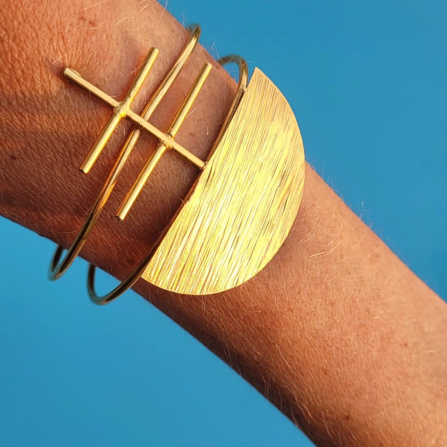 bracelets en bronze Ashanti, des bijoux issus de l’artisanat africain façonnés au Sénégal