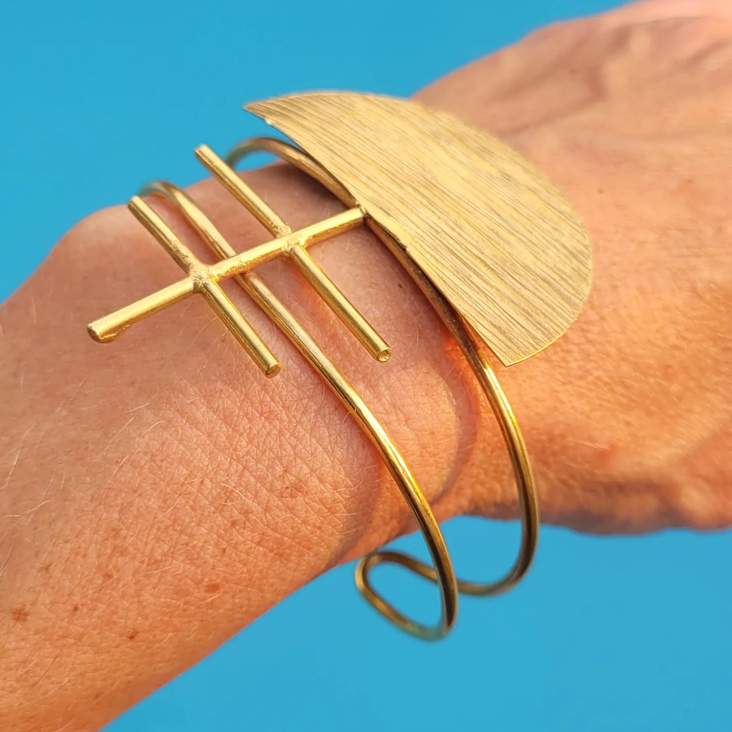 bracelets en bronze Ashanti, des bijoux issus de l’artisanat africain faits main par des artisans dakarois