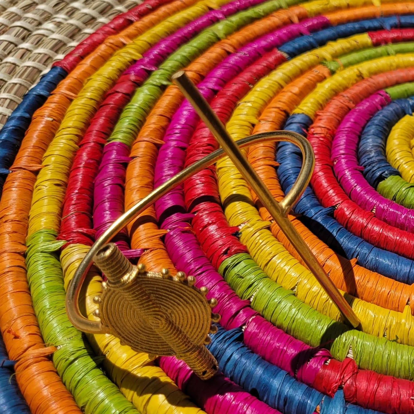 bracelet Baoulé, un bijou africain en bronze sculpté