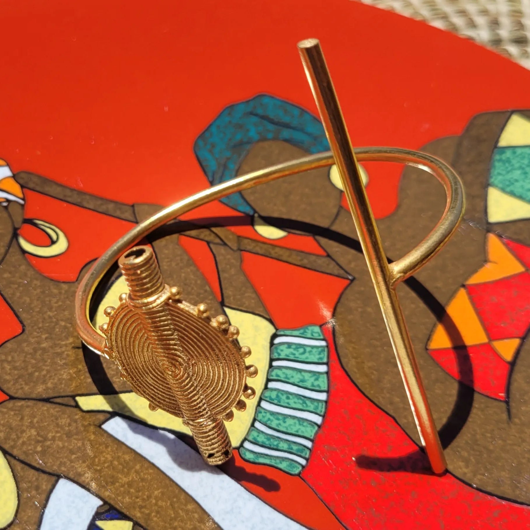 bracelets en bronze Baoulé, des bijoux originaux ajustables à tous les poignets