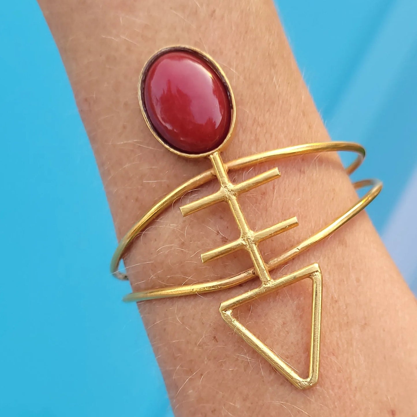 bracelet en bronze Mace, un bijou africain au fini satiné