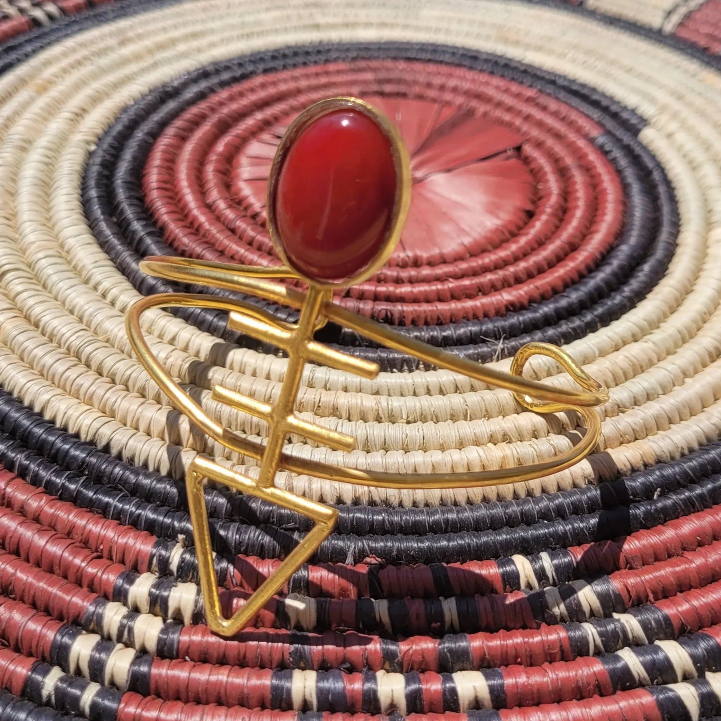 bracelets en bronze Mace, des bijoux originaux faits main par des artisans dakarois