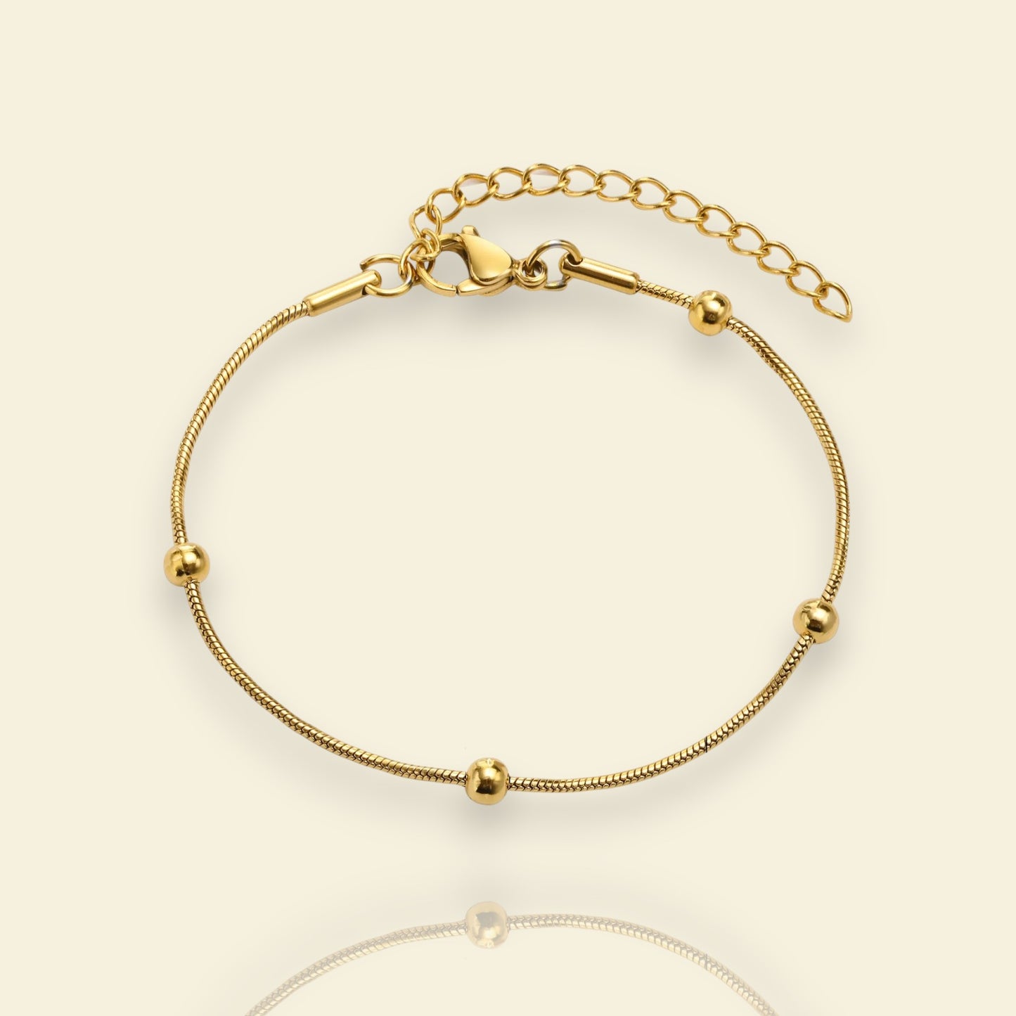 bracelet doré Élora, fin et délicat, en acier inoxydable