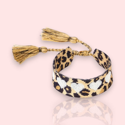 bracelet tissu à nouer Léo Love, un bracelet en tissu pour femme tendance en 2025