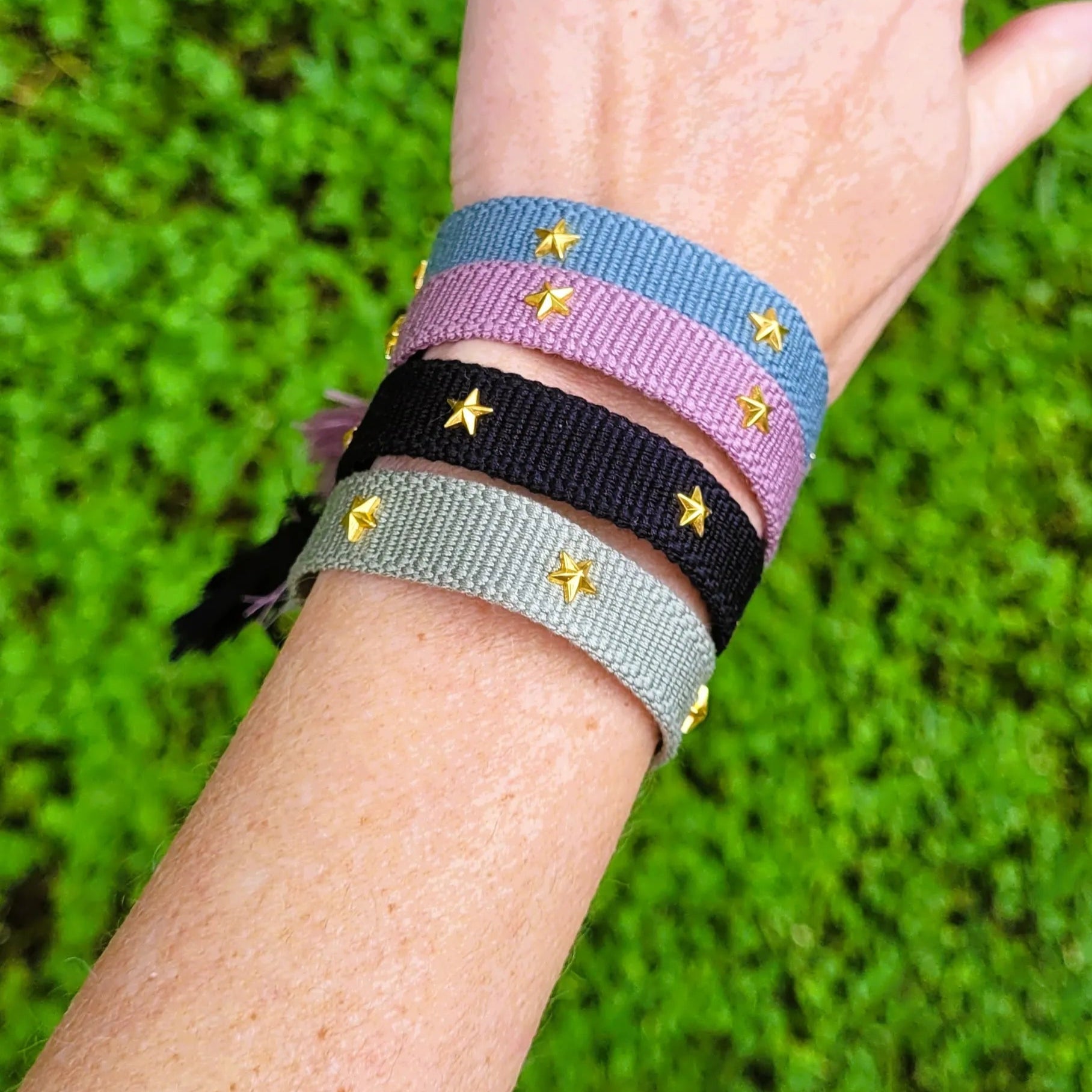 bracelet tissu à nouer Vegas vert, un bracelet brésilien original iconique en 2025