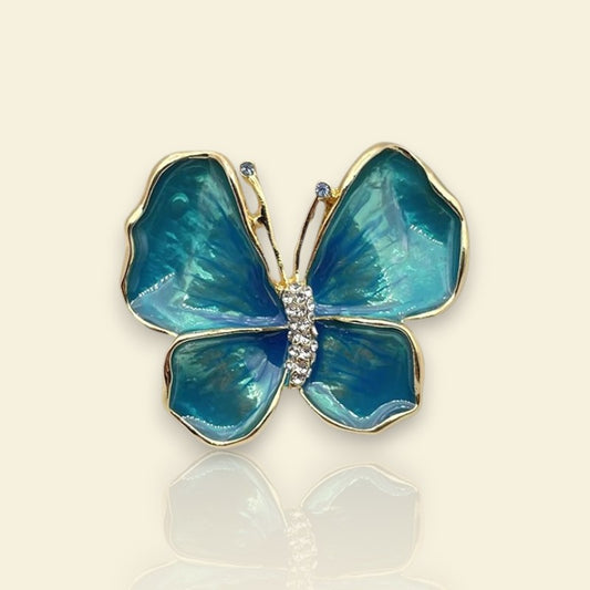 broche dorée Morphée, une broche papillon, bijou tendance en 2025