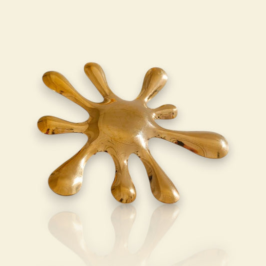 broche dorée Splash, une broche moderne, bijou tendance en 2025