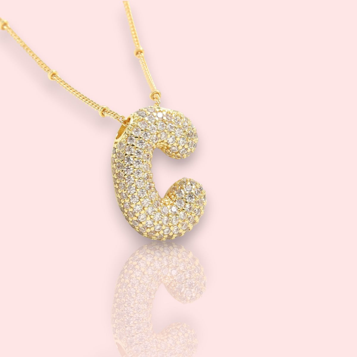 Collier initiale doré, un collier lettre personnalisé