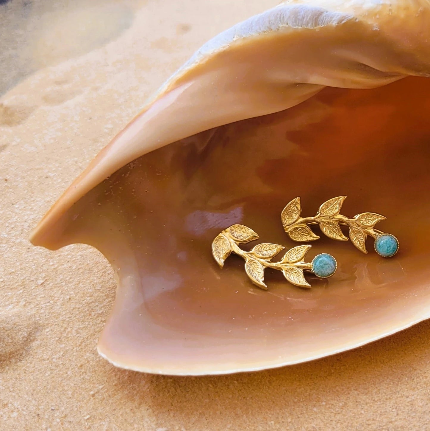boucles d’oreilles climbers feuille de laurier avec boule d’amazonite