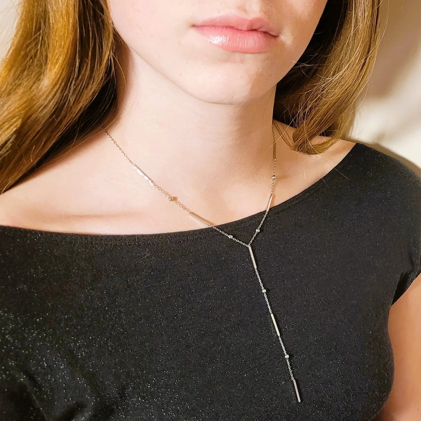 collier en acier inoxydable Alba argenté, un collier fantaisie pour femme tendance en 2025