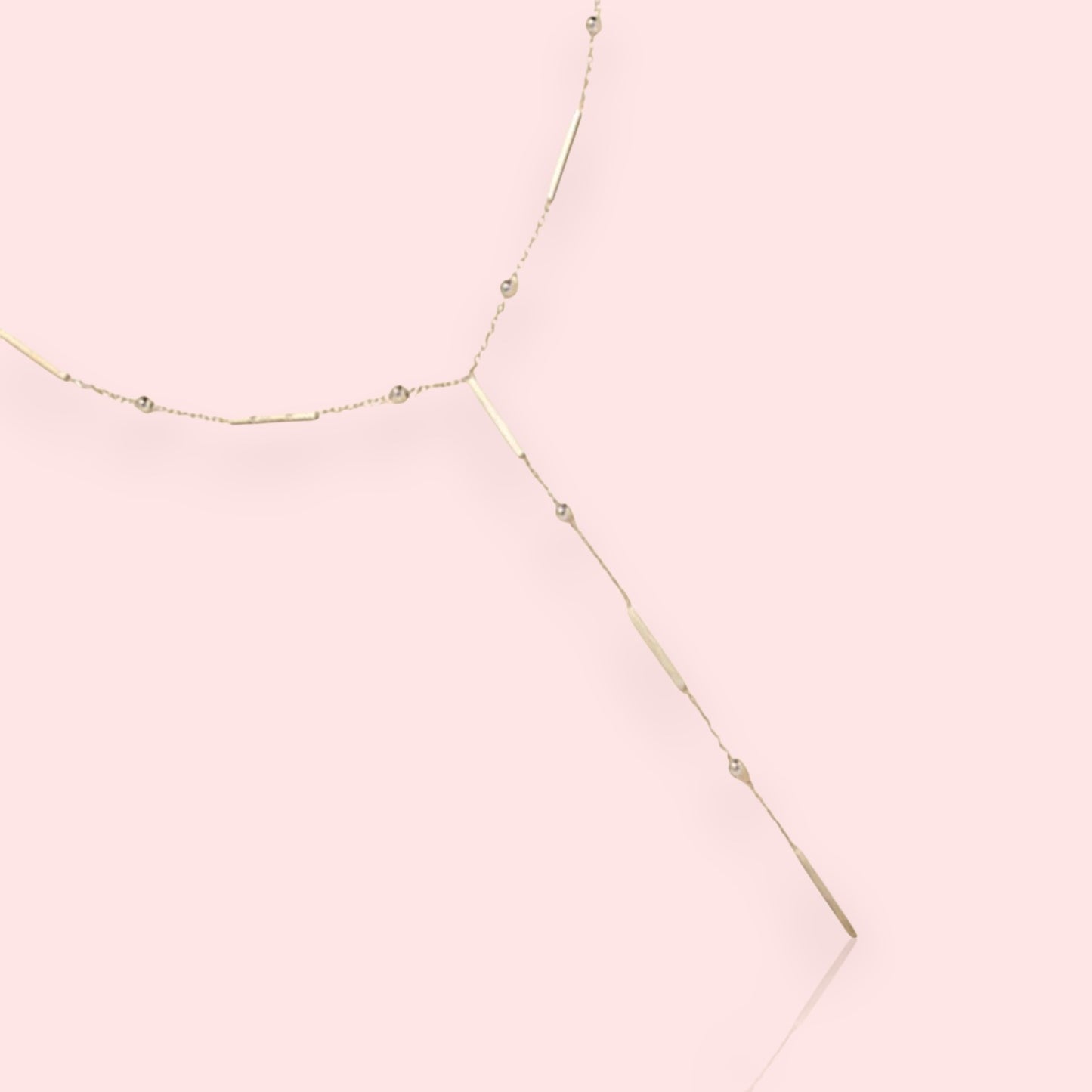 collier en acier inoxydable Alba, un collier argenté tendance en 2025