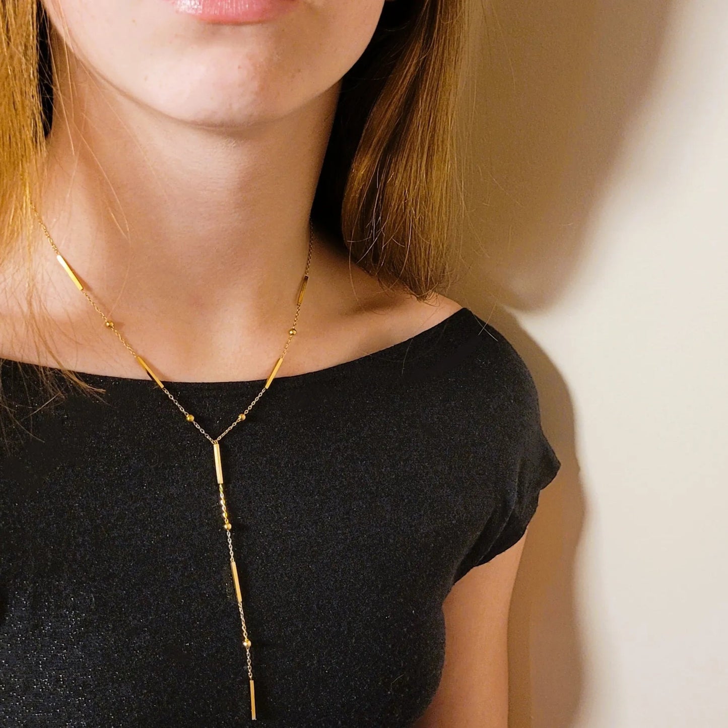 collier en acier inoxydable Alba doré, un collier fantaisie pour femme tendance en 2025