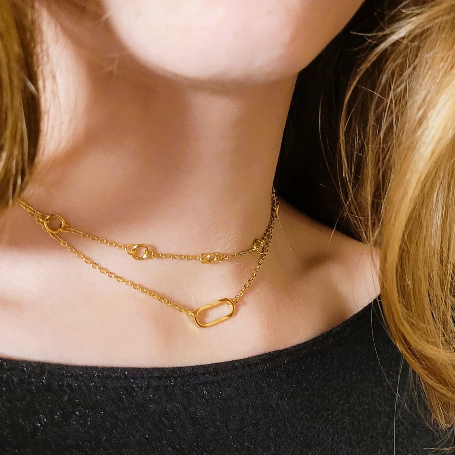 collier en acier inoxydable Divana doré, un collier fantaisie pour femme tendance en 2025