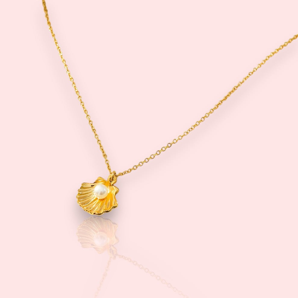 collier en acier inoxydable Perla, un collier doré tendance en 2025