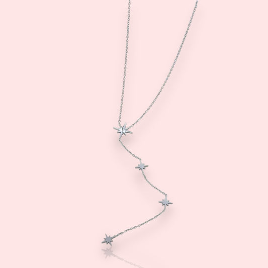 collier en acier inoxydable Strella, un collier argenté tendance en 2025