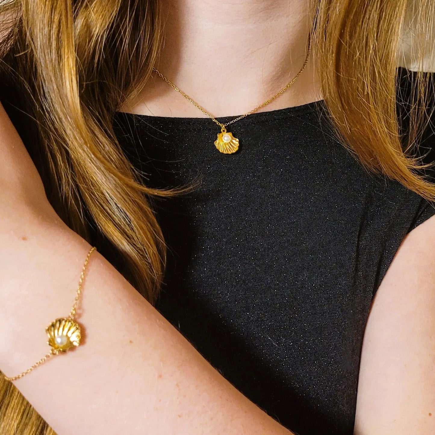 collier doré Perla, un bijou pour femme tendance en 2025