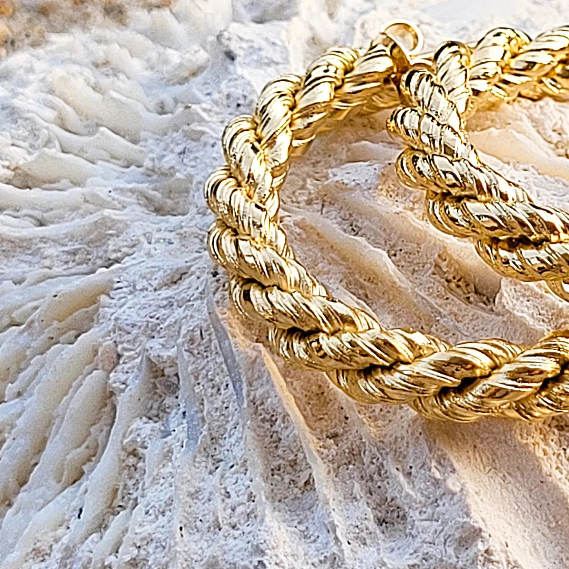 anneaux créoles Bonnie en laiton recouvert d’or