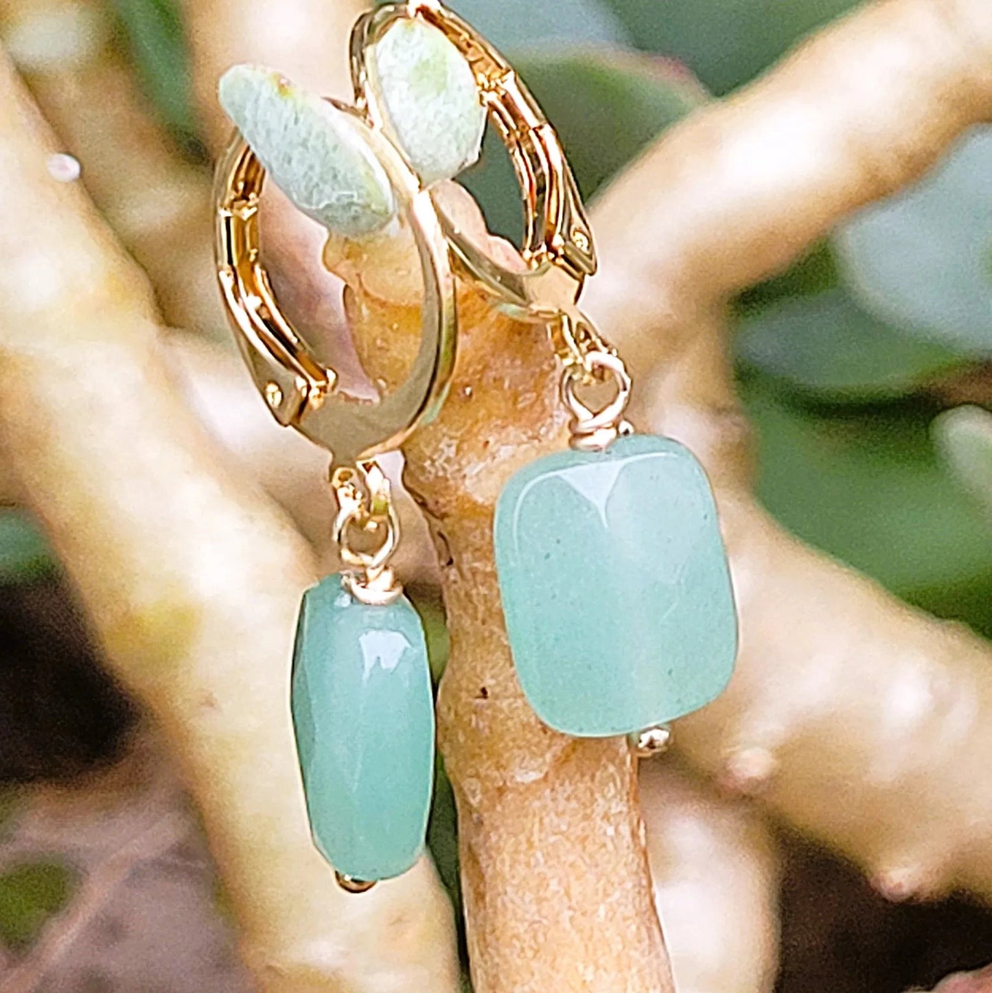 boucles d’oreilles créoles de créateurs Rê facettée d’une aventurine