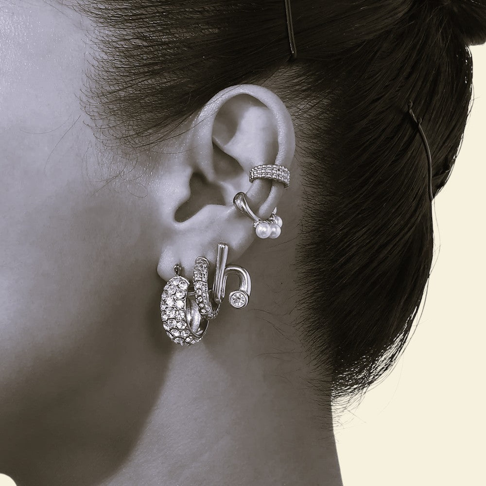 earcuff argenté Perléa, un faux piercing pour des oreilles non percées
