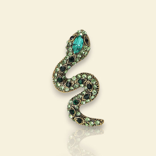 broche dorée Zelma, une broche serpent, bijou tendance en 2025