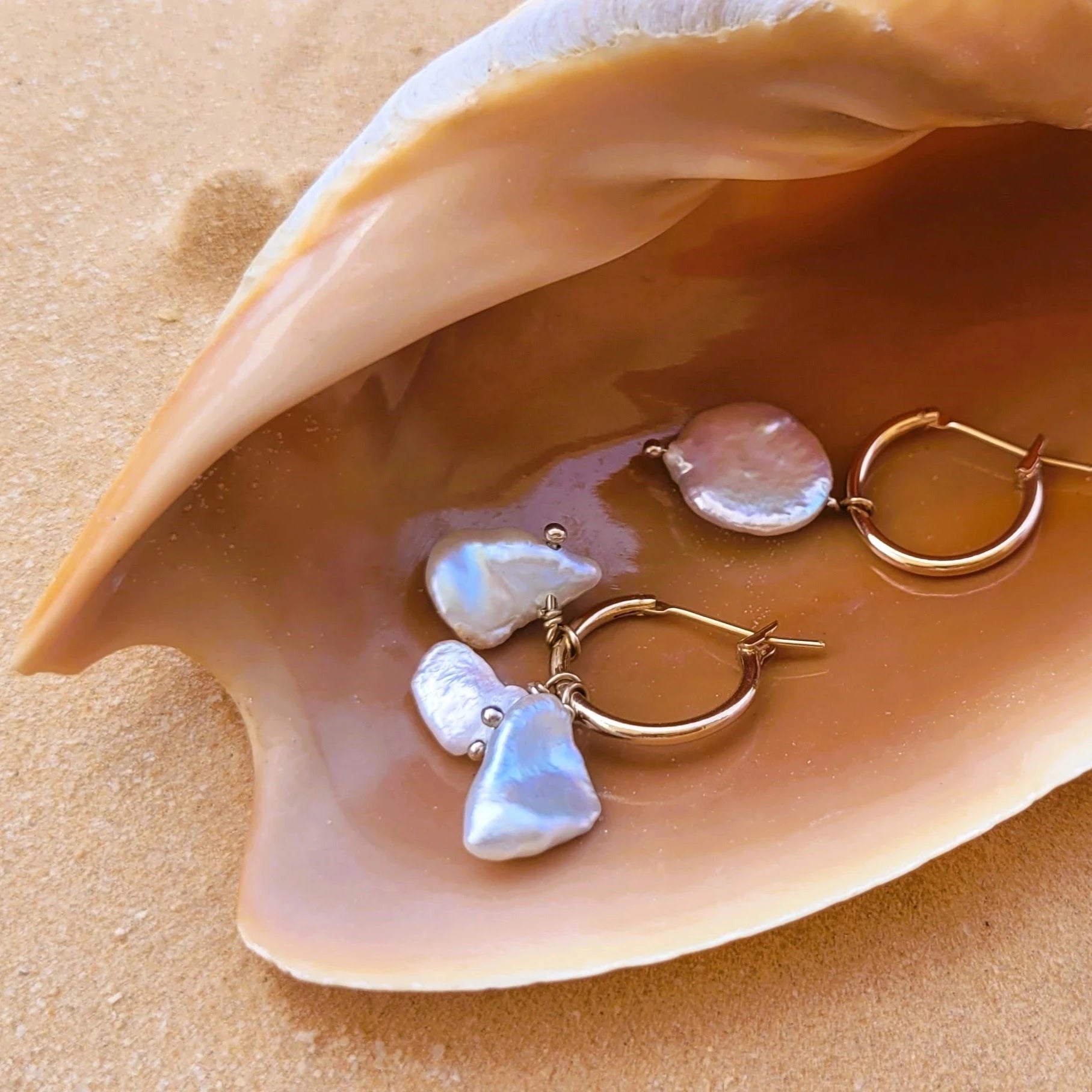 boucles d’oreilles creoles Lagune dorées et nacrées