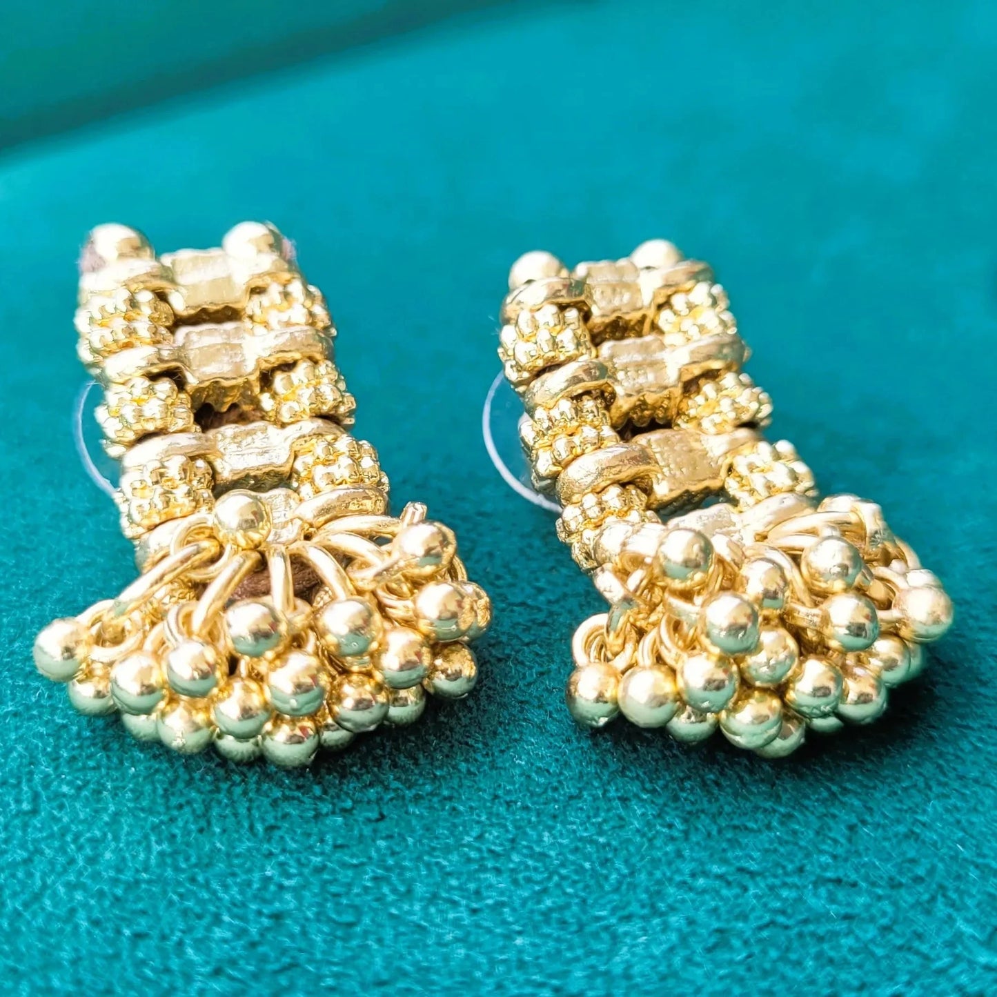 Aurélia de Niiki Paris, des bijoux d’oreilles pour femme au design artistique