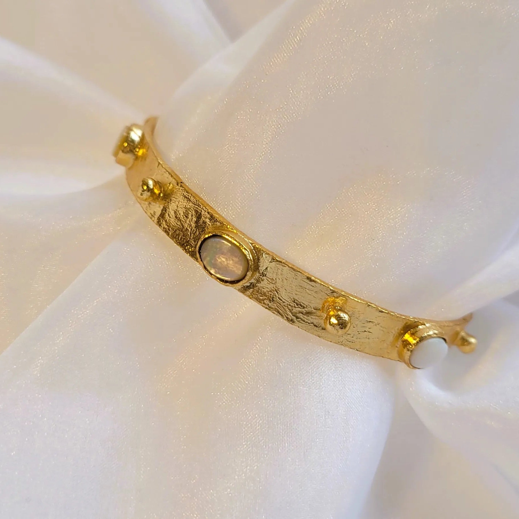 Bracelet Tortue nacre blanche acier doré | Mimi del Sury Bracelet Tortue nacre blanche acier doré | Mimi del Sury