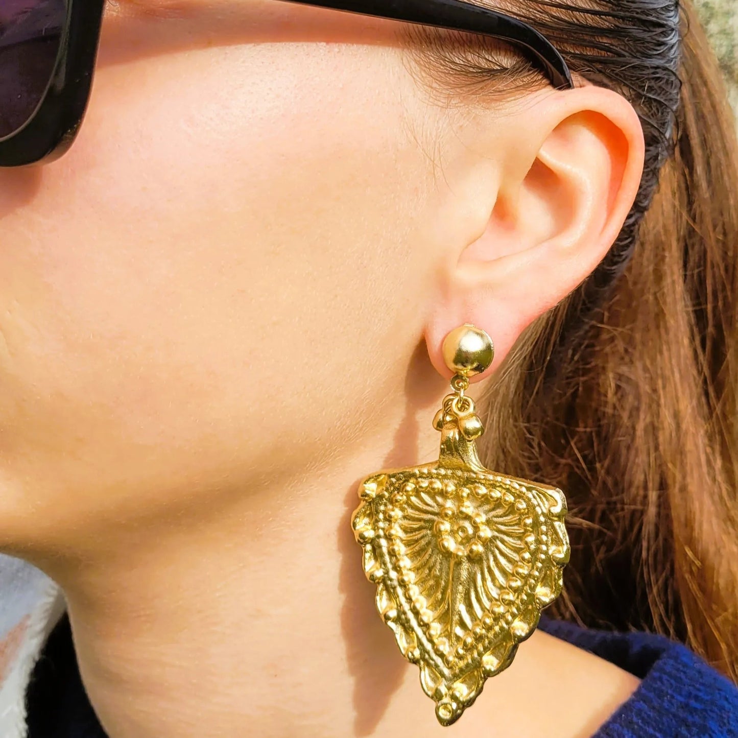 boucles d’oreilles pendantes, généreuses et romantiques Indila de Niiki Paris