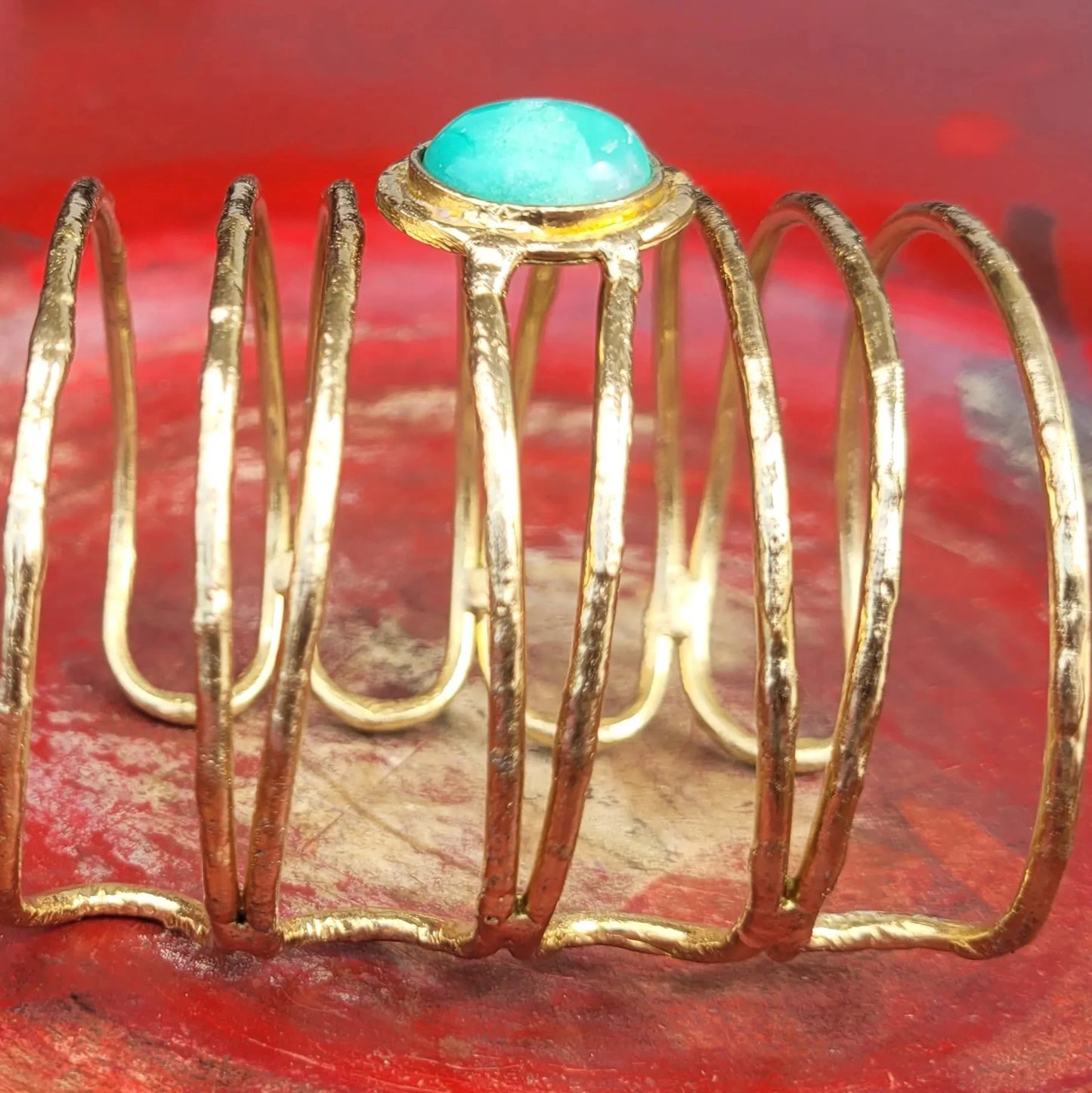 bracelet pour femme tendance en 2024 Niiki Paris Kiera chrysoprase en laiton doré