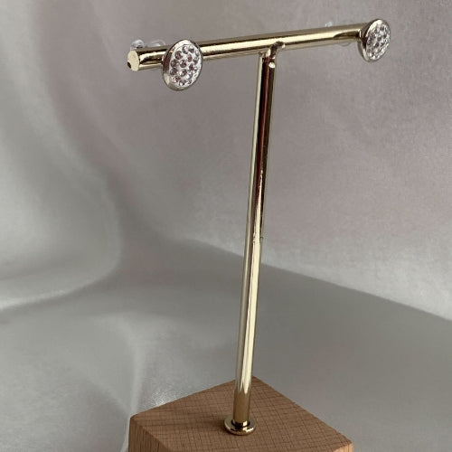 Boucles d'oreilles clous encerclé d'un pavé de cristaux