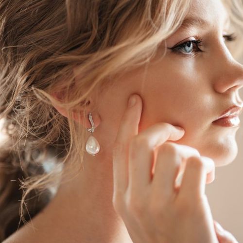 Les boucles d’oreilles en perles : un classique intemporel