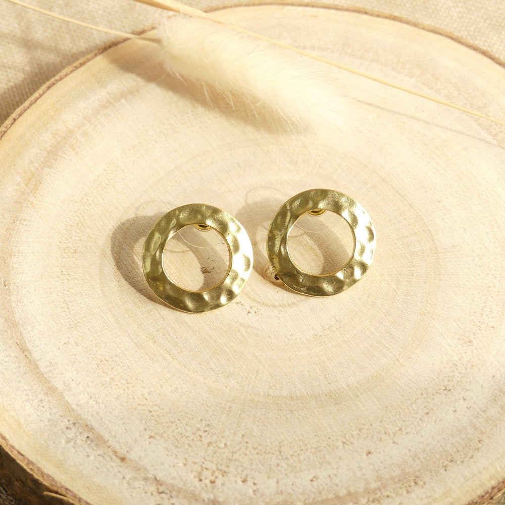 Boucles d'oreilles rondes martelées plaqué or