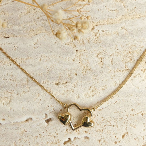 Collier trois coeurs plaqué or